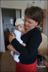 Almut Heitmann: "Ist es okay, wenn ich jetzt mal Ihr Kind nehme und Sie sich zurücklehnen?" Foto: privat 